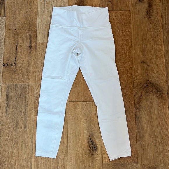 NWOT Lululemon Train Time 7/8 pants, size 8 - Picture 3 of 8